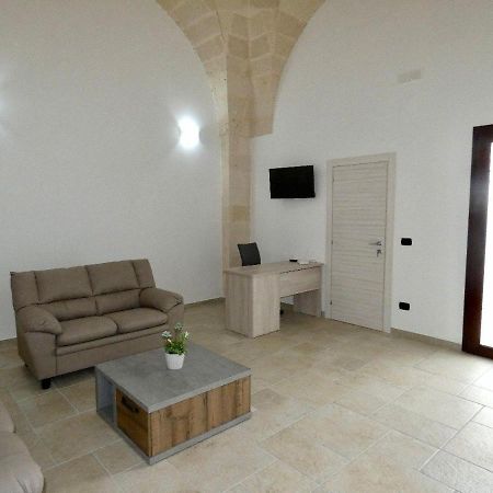 B&B La Piazzetta Fragagnano Экстерьер фото